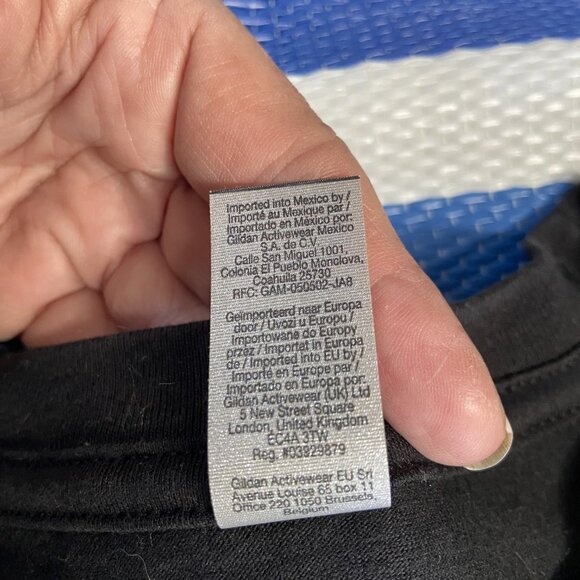 Large Gildan Softstyle Teeshirt Graphics Holtby Field (The Maroons Will Wish It - Picture 4 of 7